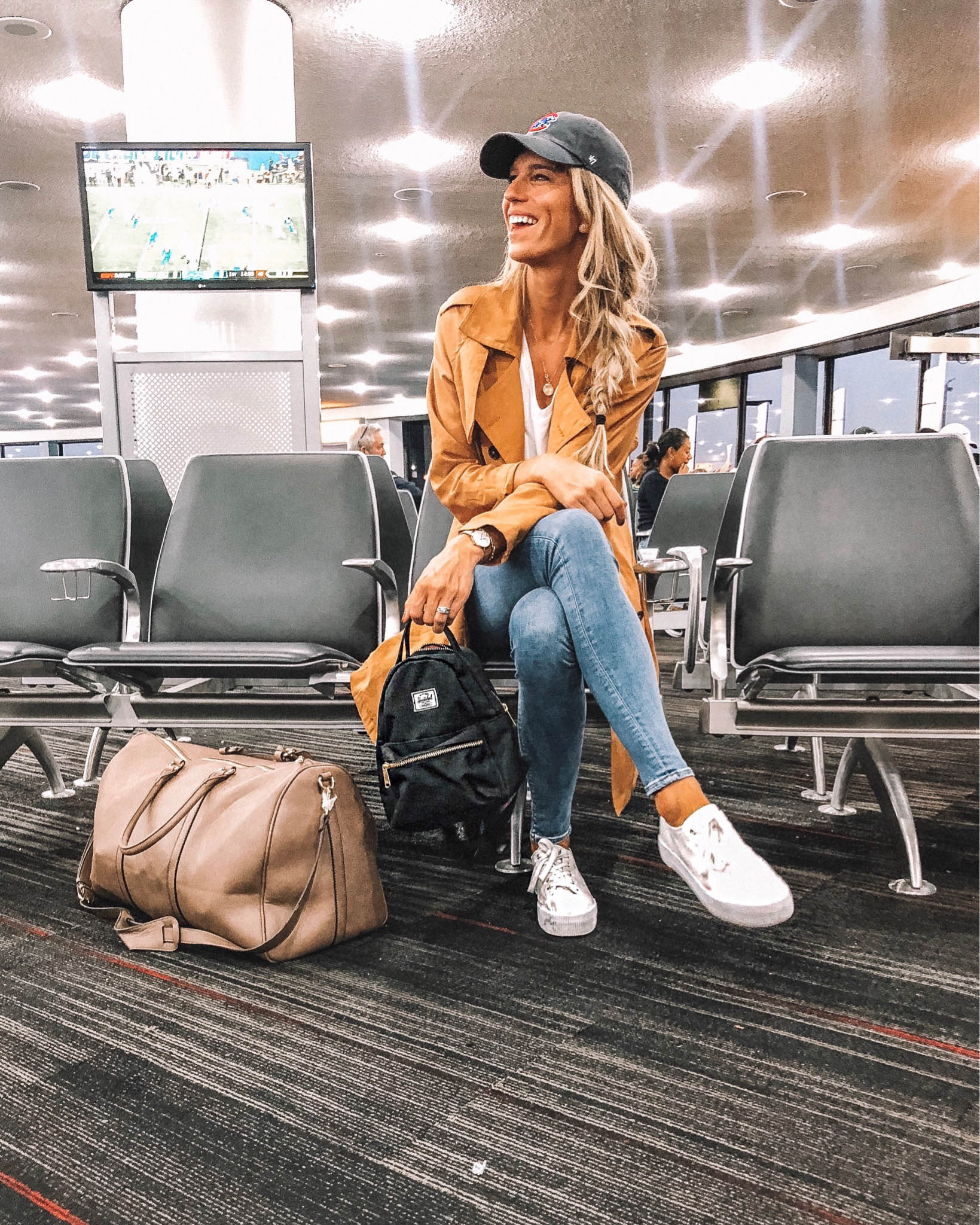 Travel Outfit Tall Blonde Bell