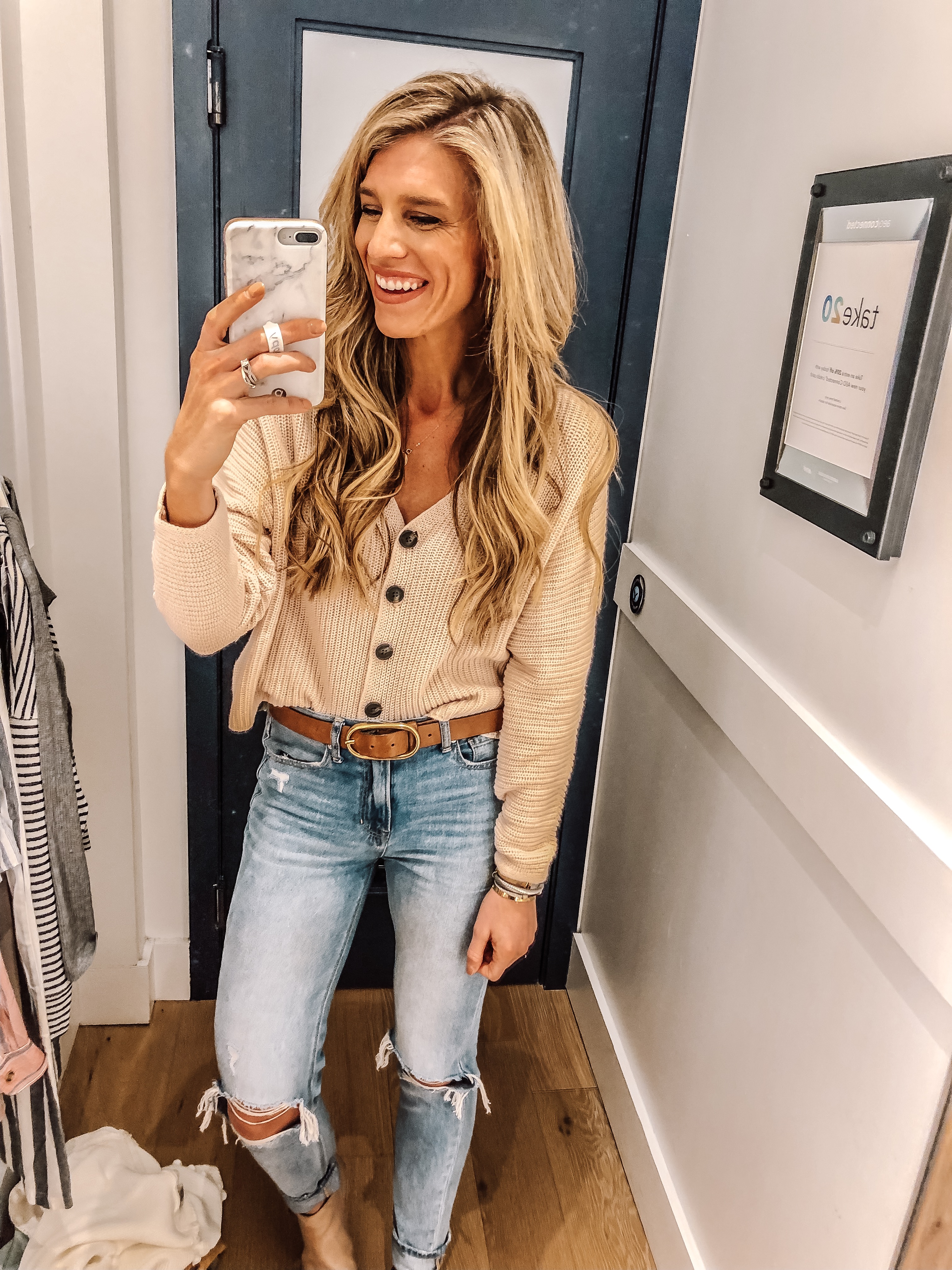 American Eagle Spring 2019 Tall Blonde Bell