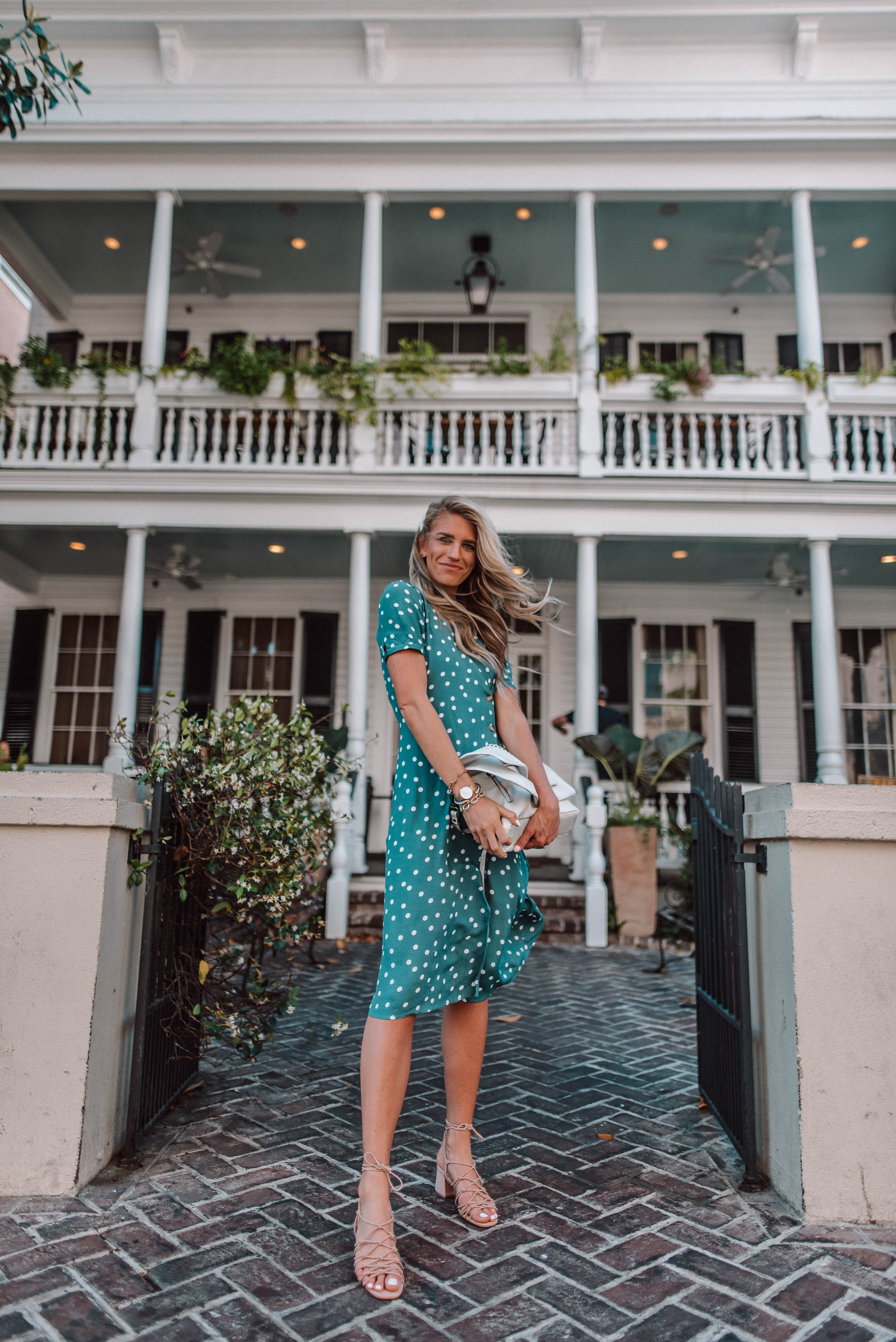 Charleston Travel Guide - Tall Blonde Bell
