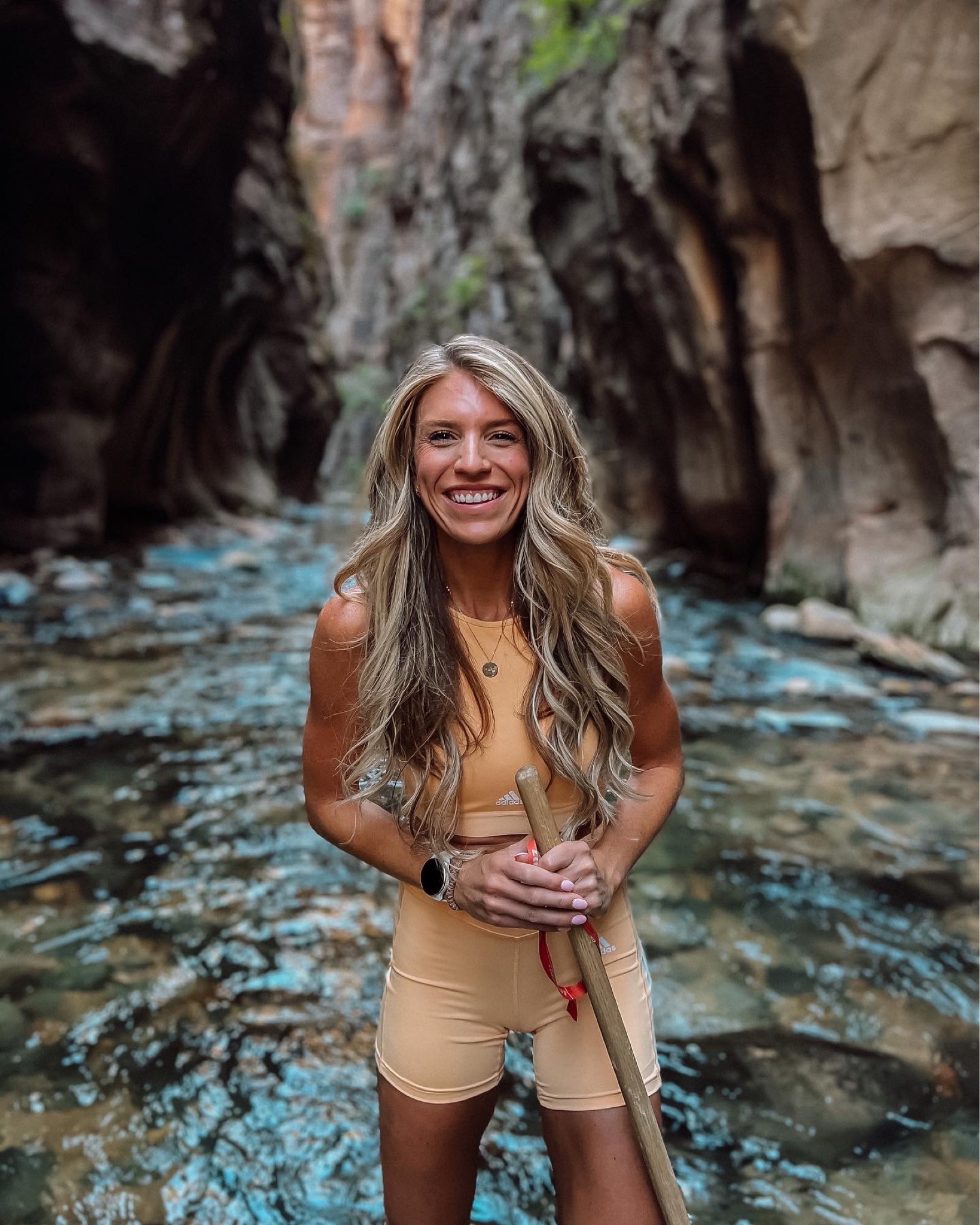 hiking outfits blonde girl